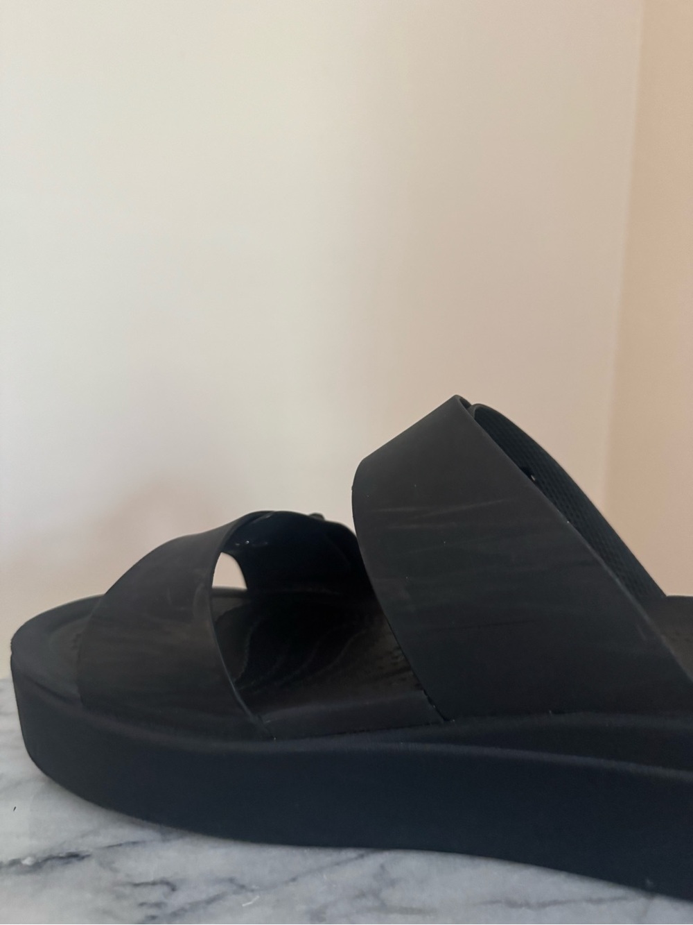 Crocs Brooklyn Buckle Low Wedge Sandal Women’s Size 10 Black LiteRide Comfort - Picture 8 of 8